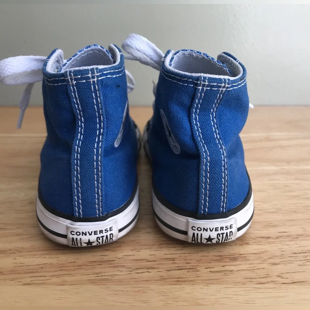 Converse All-Star Chuck Taylor High-Tops Blue Size: US Toddler 8.0 EUR 24 CM 15